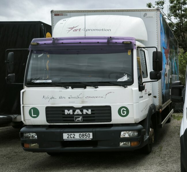 MAN
